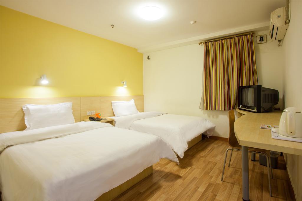 7Days Inn Guangzhou Jiaokou Subway Station 2Nd Номер фото