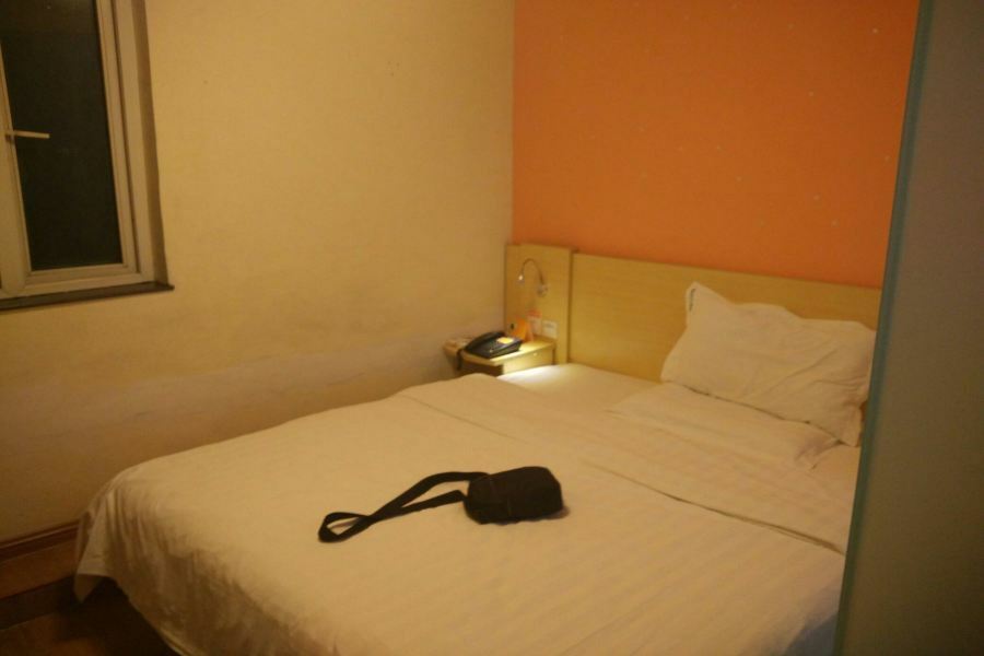 7Days Inn Guangzhou Jiaokou Subway Station 2Nd Экстерьер фото